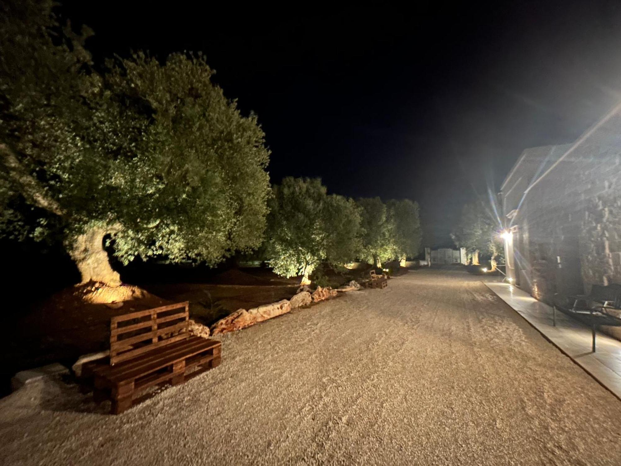 Il Trullo Di Bina Acomodação com café da manhã Pezze Di Greco Exterior foto